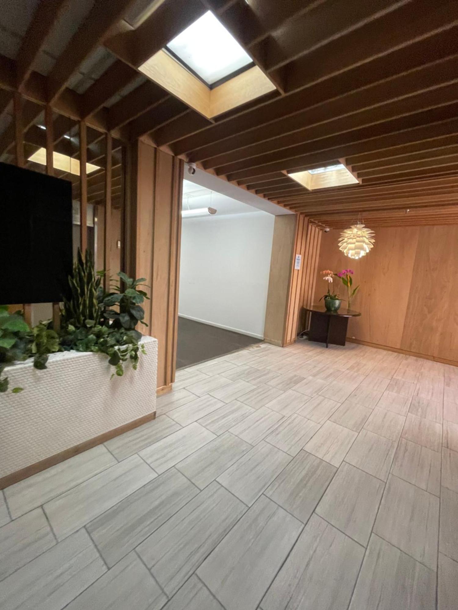 Doho Suites Гонолулу Экстерьер фото