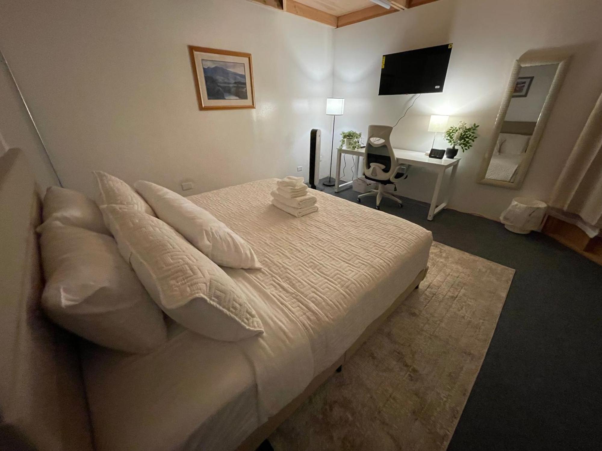Doho Suites Гонолулу Экстерьер фото